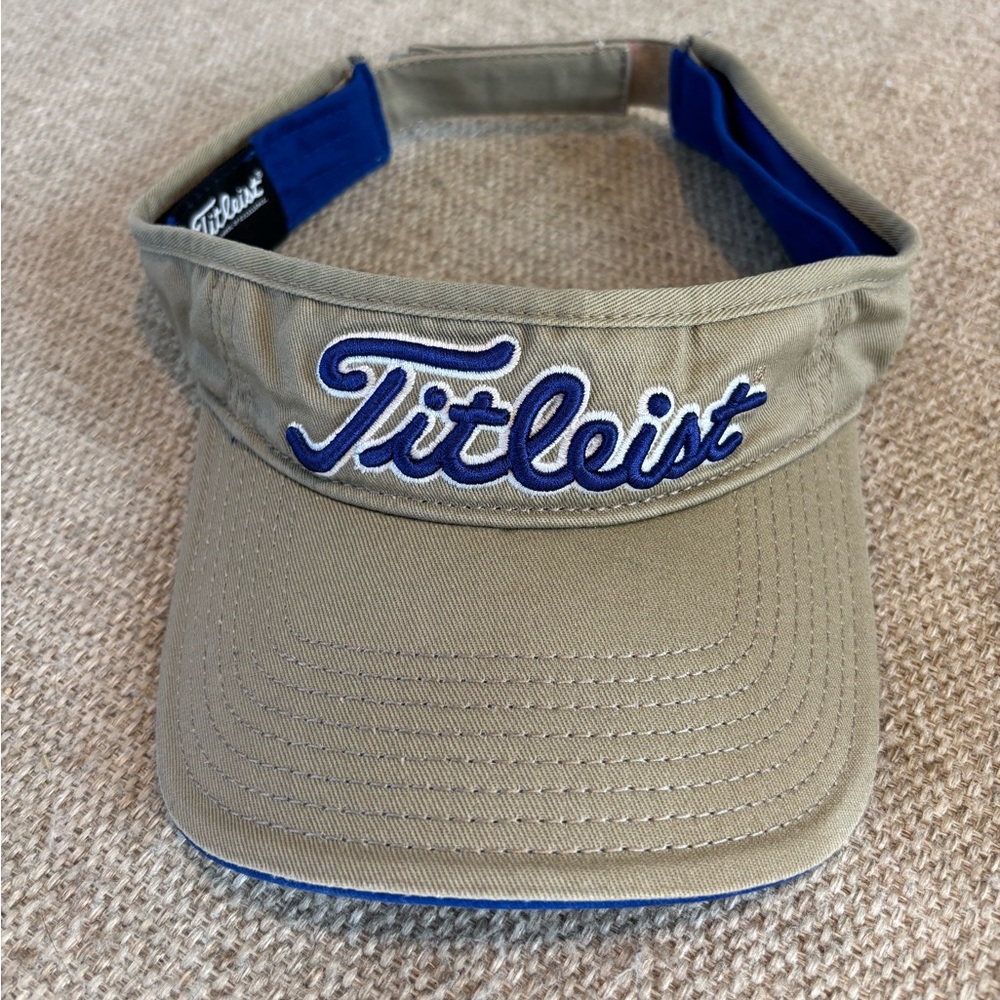 Titleist Adjustable Golf Visor
